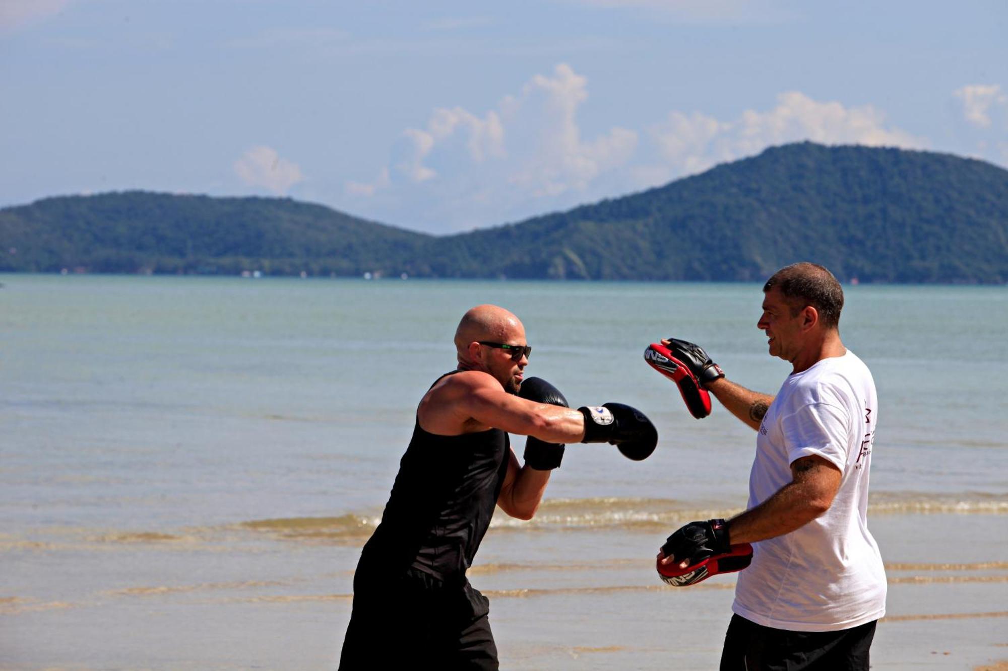 Friendship Beach Resort & Atmanjai Wellness Centre Rawai Kültér fotó