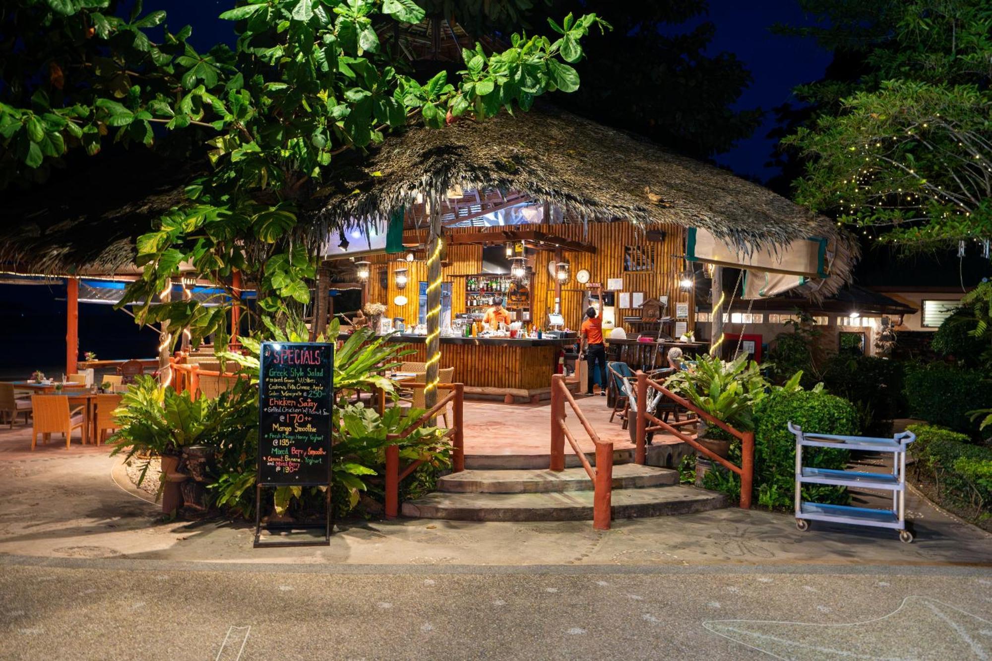 Friendship Beach Resort & Atmanjai Wellness Centre Rawai Kültér fotó