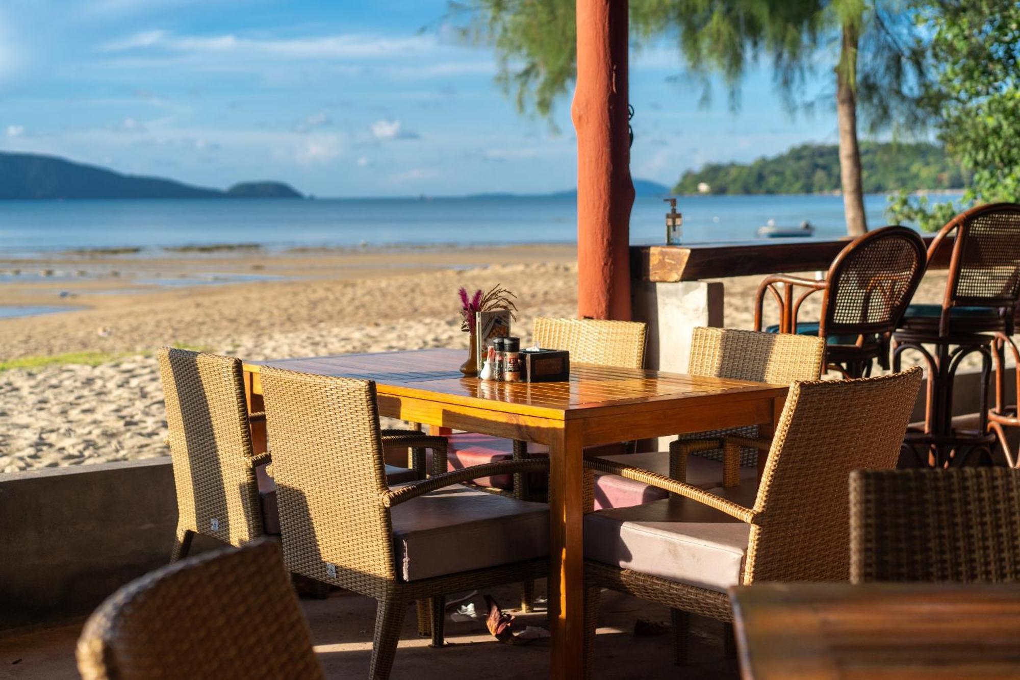 Friendship Beach Resort & Atmanjai Wellness Centre Rawai Kültér fotó