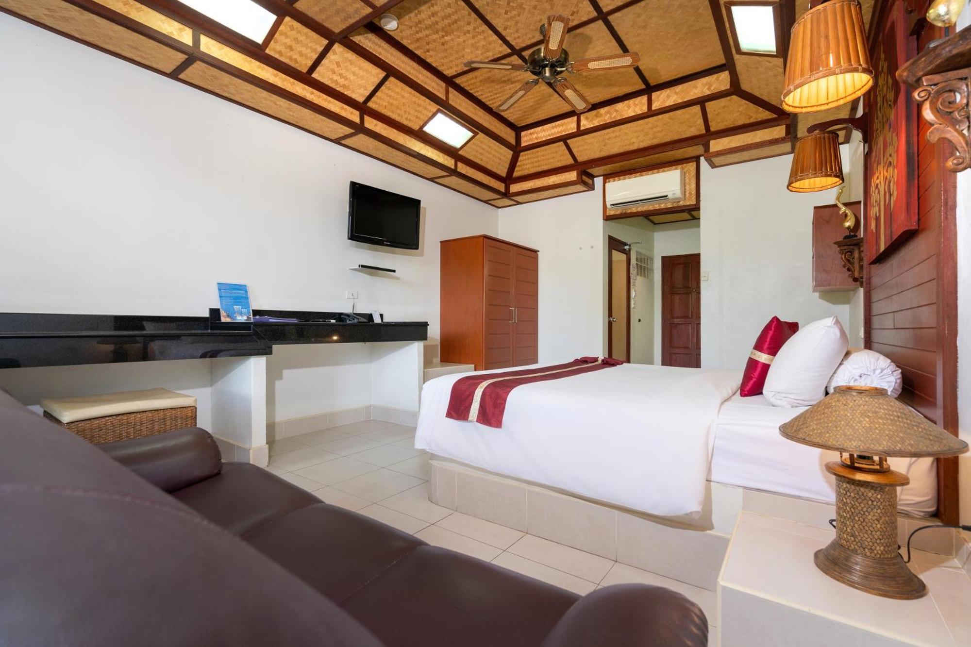 Friendship Beach Resort & Atmanjai Wellness Centre Rawai Kültér fotó